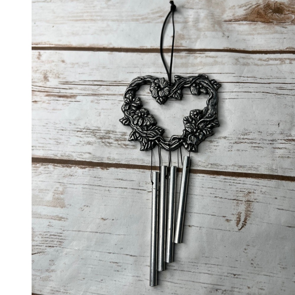 Armetal Wind Chime Silver Floral Heart Metal Garden Decor 7.5 Inch